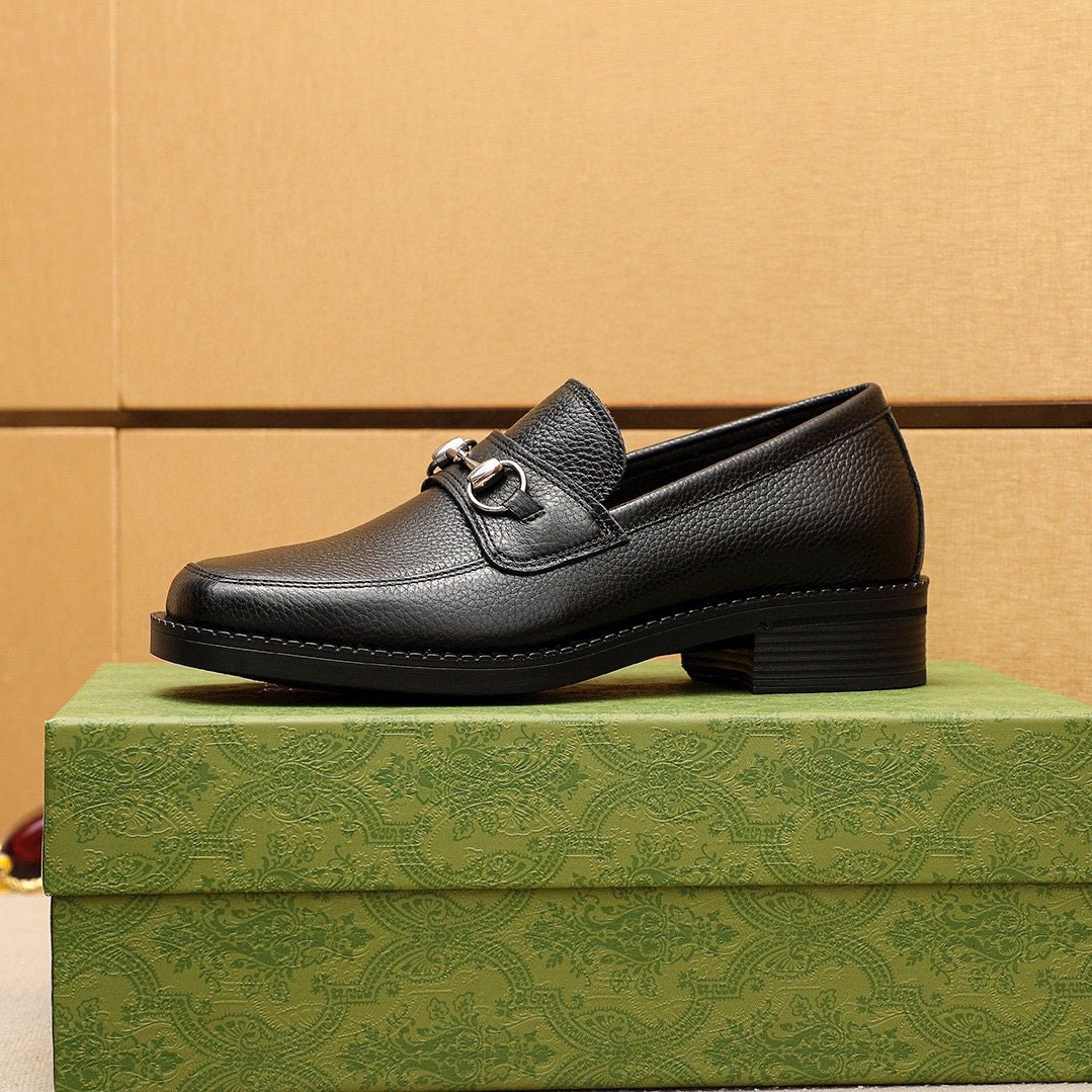 Gucci Black Textured Leather Loafers — side