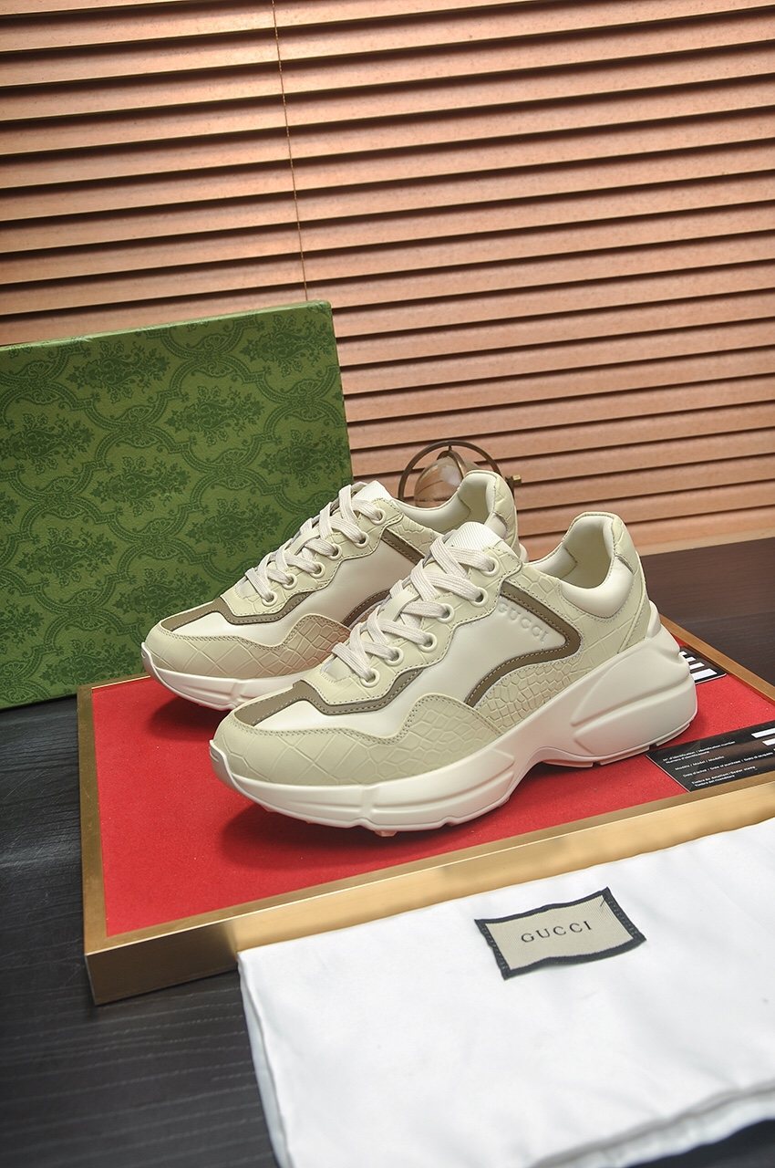 Gucci Cream Taupe Chunky Sneakers — front