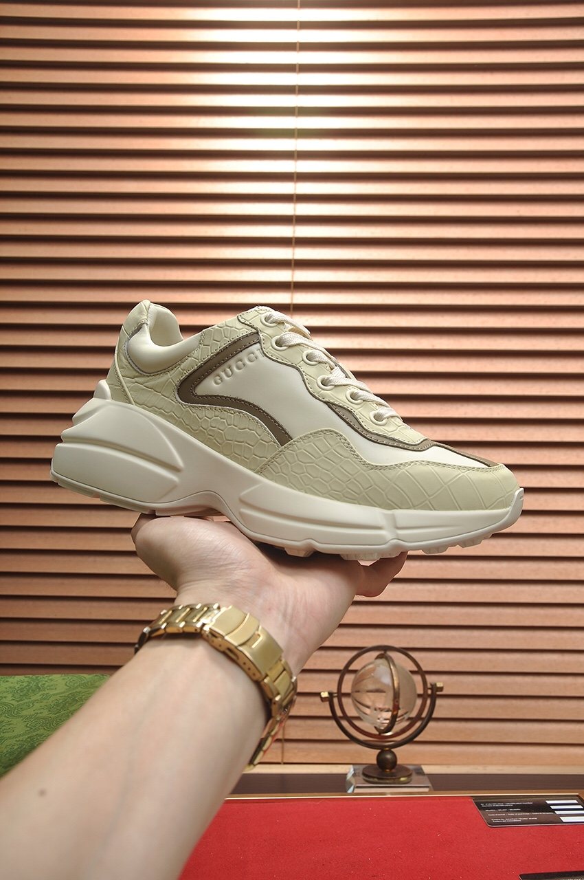Gucci Cream Taupe Chunky Sneakers — front