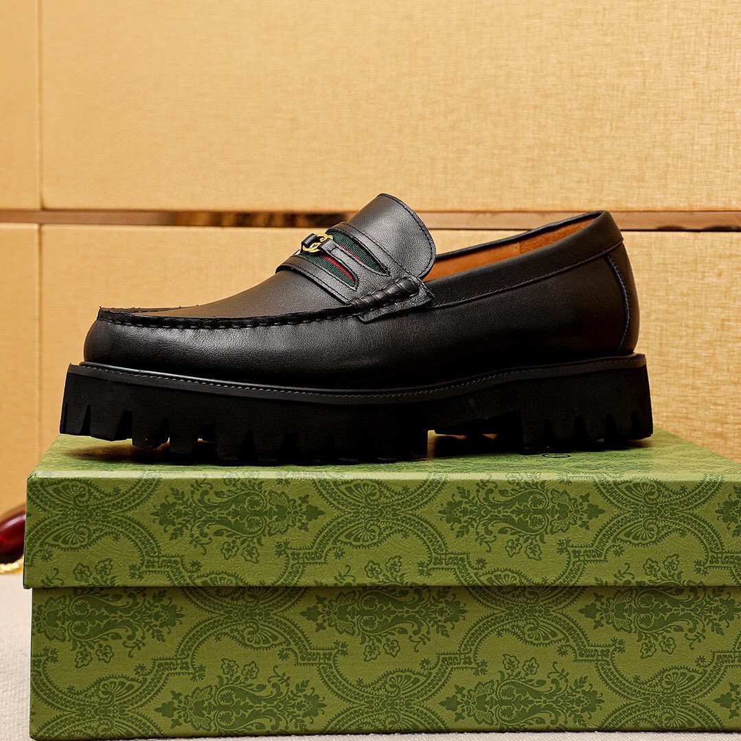 Gucci Black Lug Sole Loafers — detail