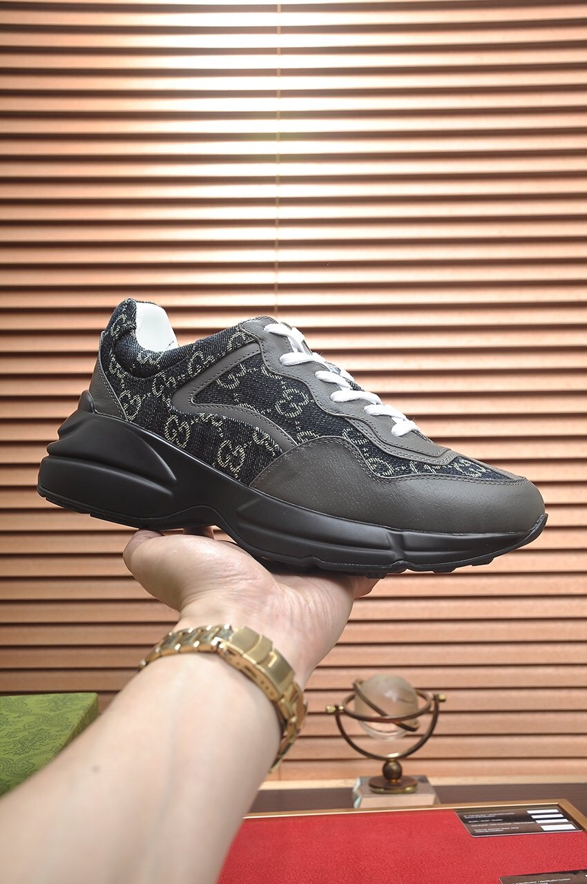 Gucci Black GG Pattern Sneakers — side