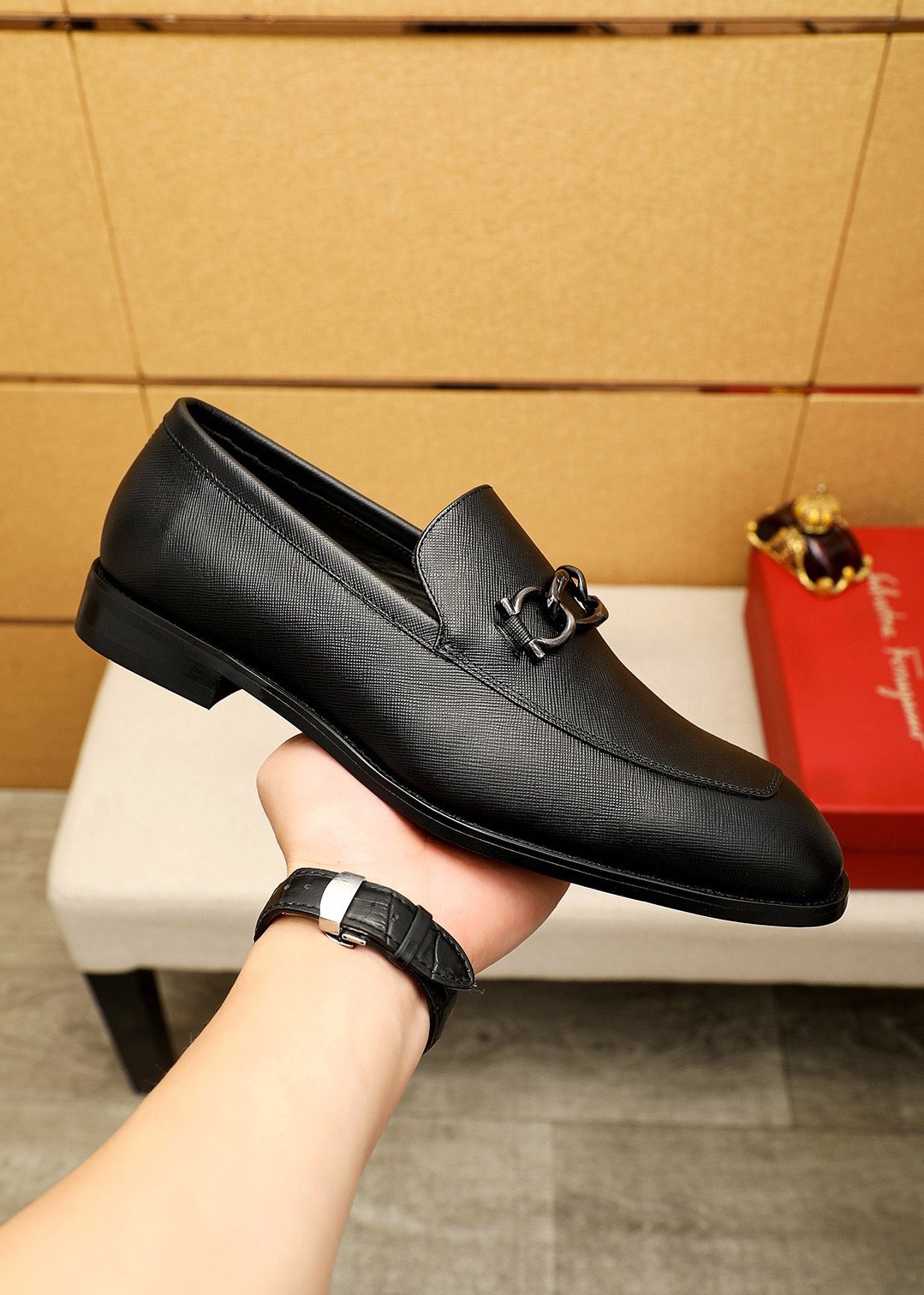 Ferragamo Black Textured Bit Loafers — model