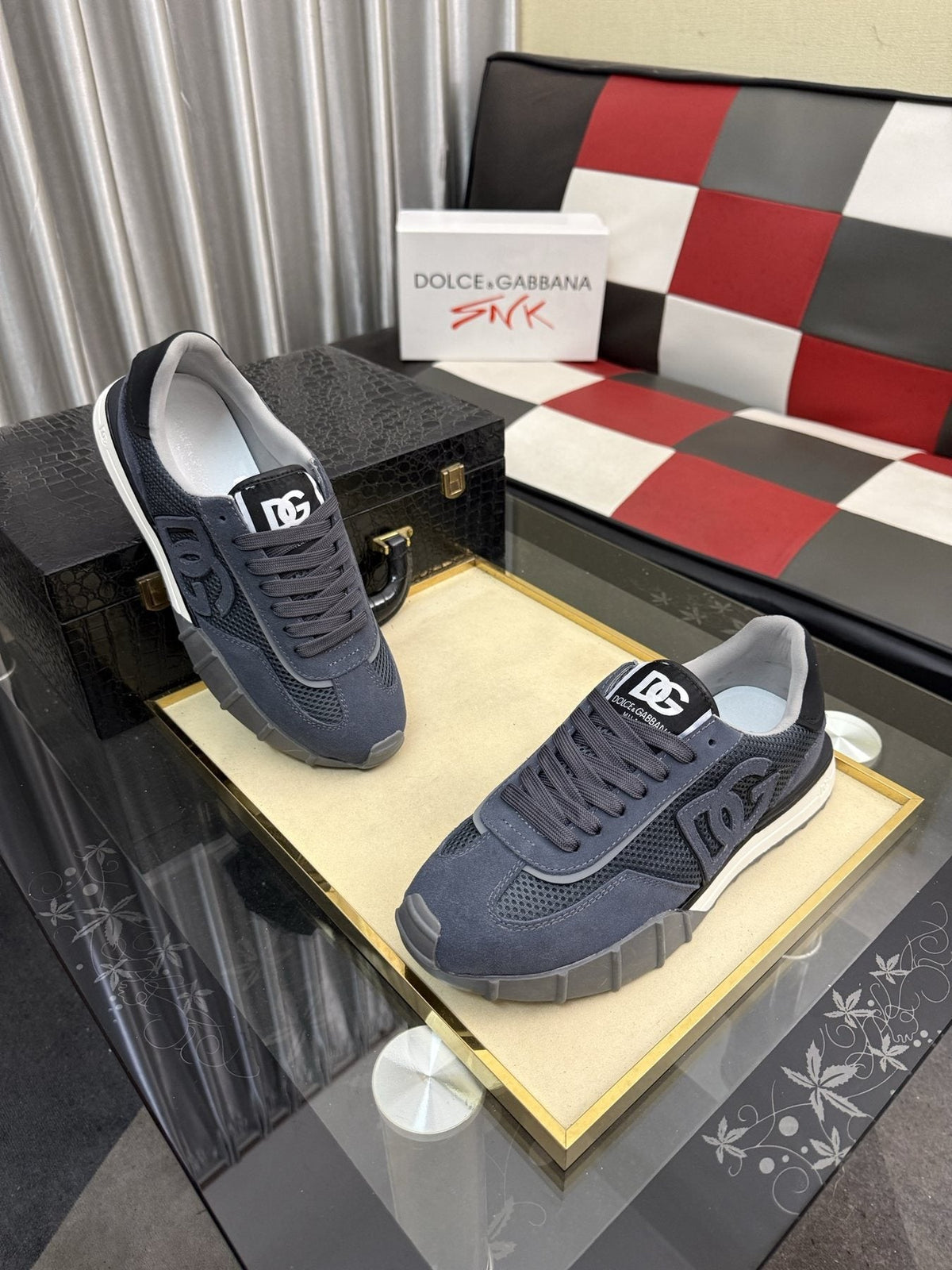 Dolce & Gabbana Slate Blue Low-Top Sneakers — front