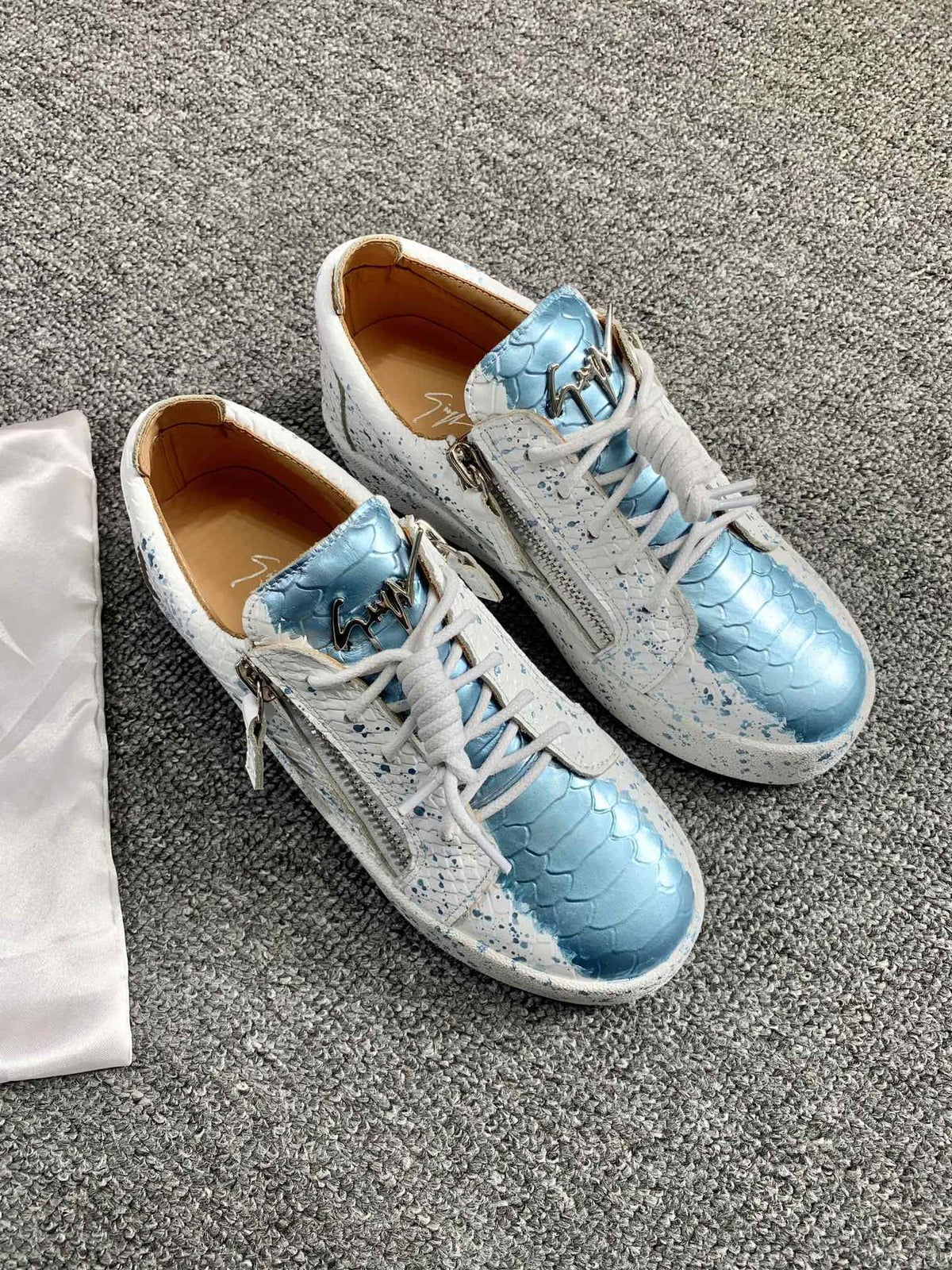 Giuseppe Zanotti Blue Speckle Low-Top Sneakers — front