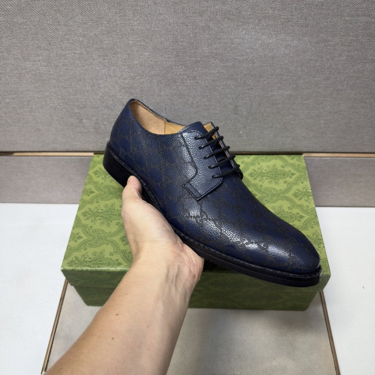 Gucci Navy Lace-Up Shoes — model