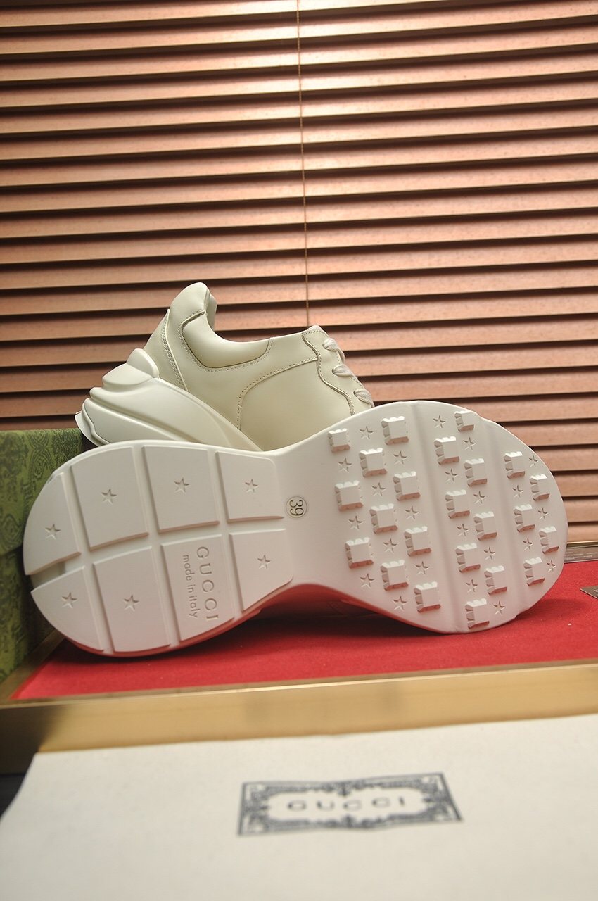 Gucci Ivory and Pale Pink Chunky Sneakers — detail