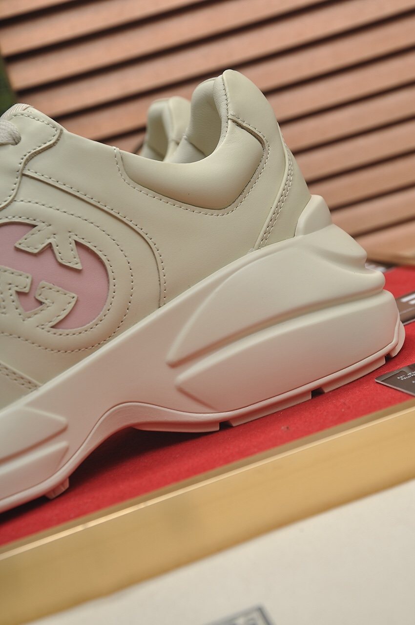 Gucci Ivory and Pale Pink Chunky Sneakers — detail