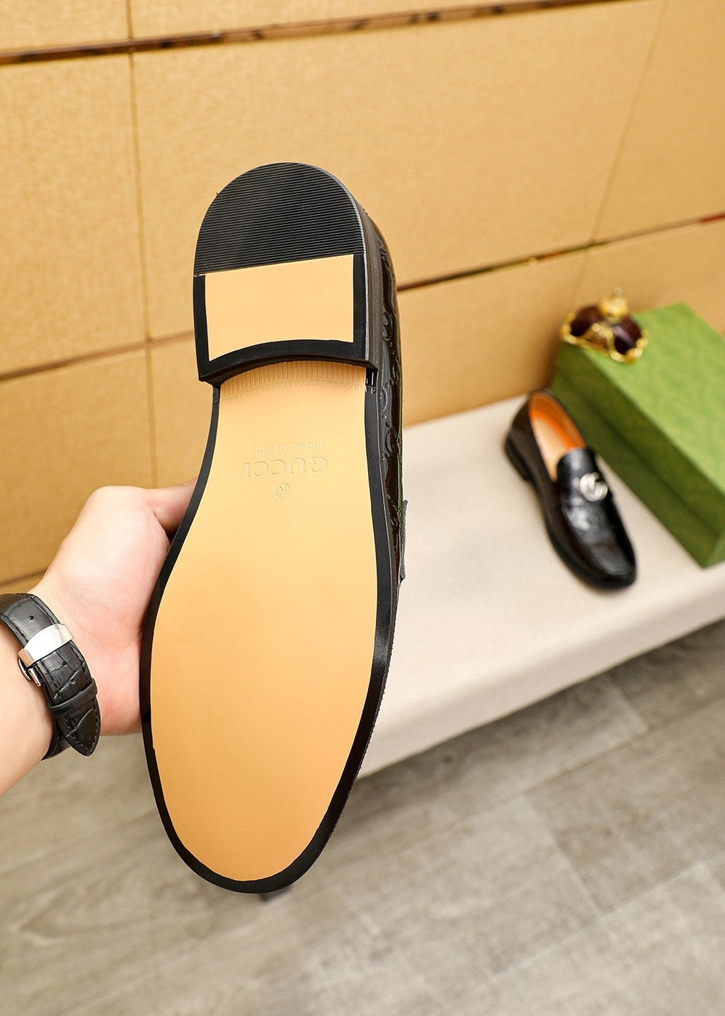 GUCCI Black Glossy Loafers — side