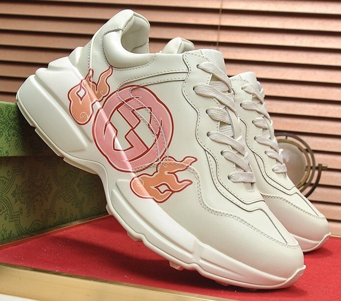 Gucci Cream White Peach Graphic Sneakers — hero