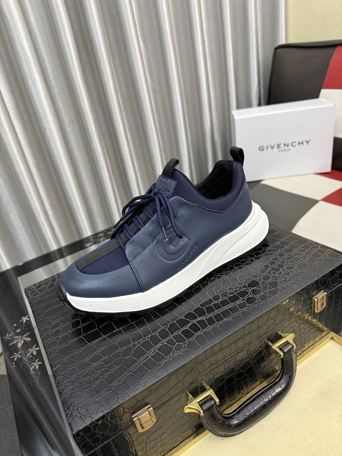 GIVENCHY Low-Top Logo Strap Sneakers — front