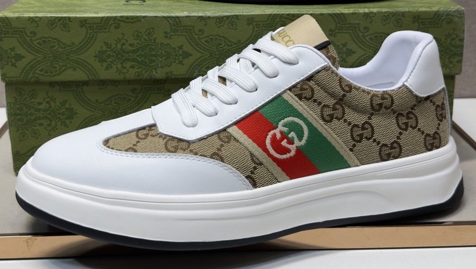 Gucci Web Stripe Low-Top Sneakers — hero