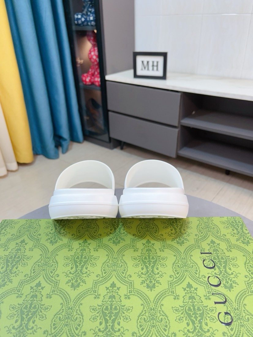 Gucci Striped Slide Sandals — back