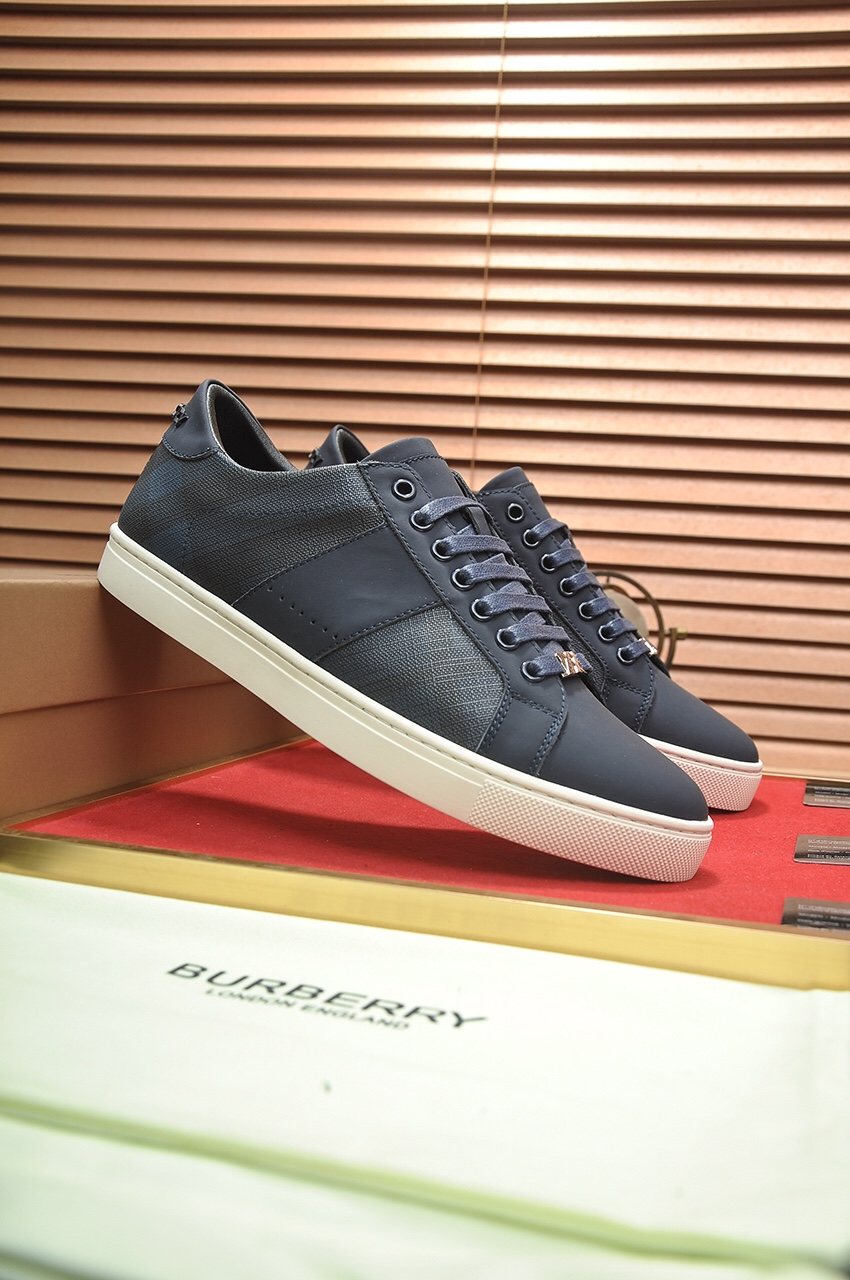 Burberry Panel Low-Top Sneakers — front