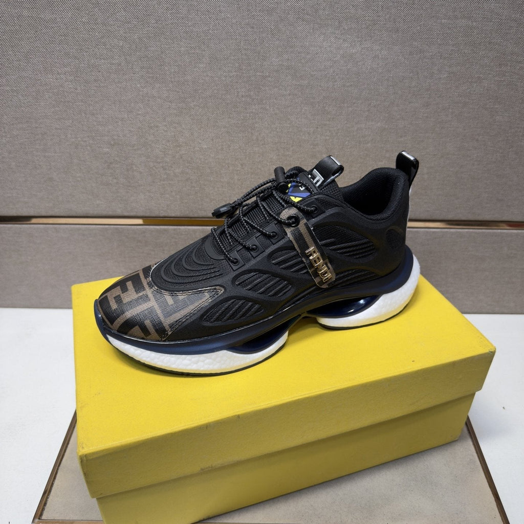 Fendi Patterned Toe Low-Top Sneakers — side
