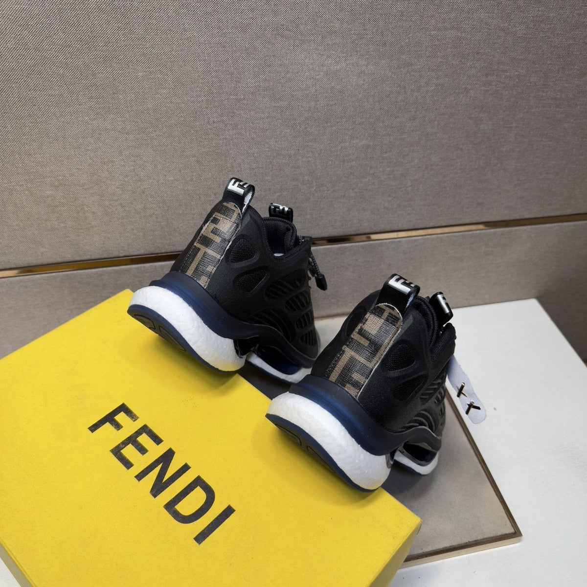 Fendi Patterned Toe Low-Top Sneakers — back