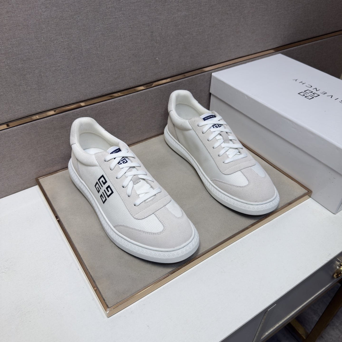 Givenchy Geometric Emblem Low-Top Sneakers — front