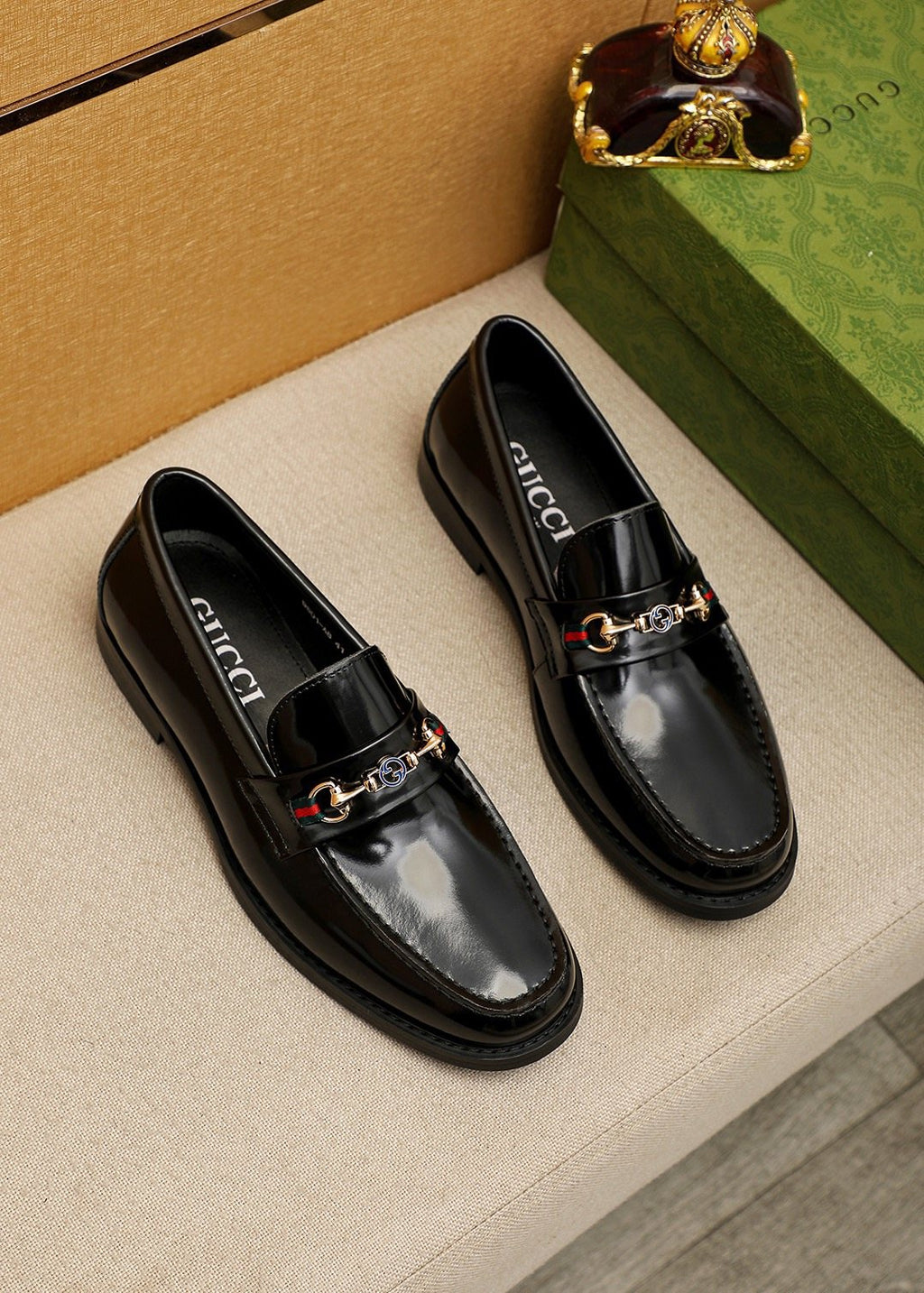 Gucci Black Metal Hardware Loafers — hero