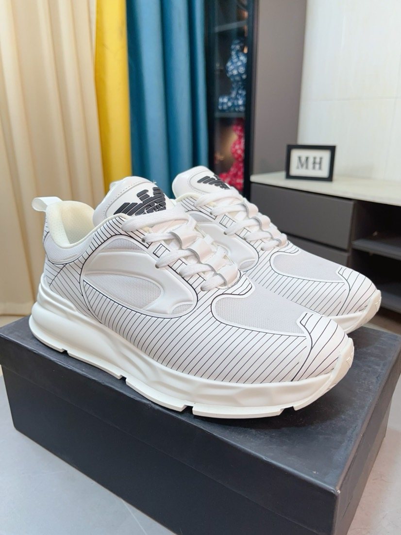 Giorgio Armani Textured Low-Top Sneakers — front