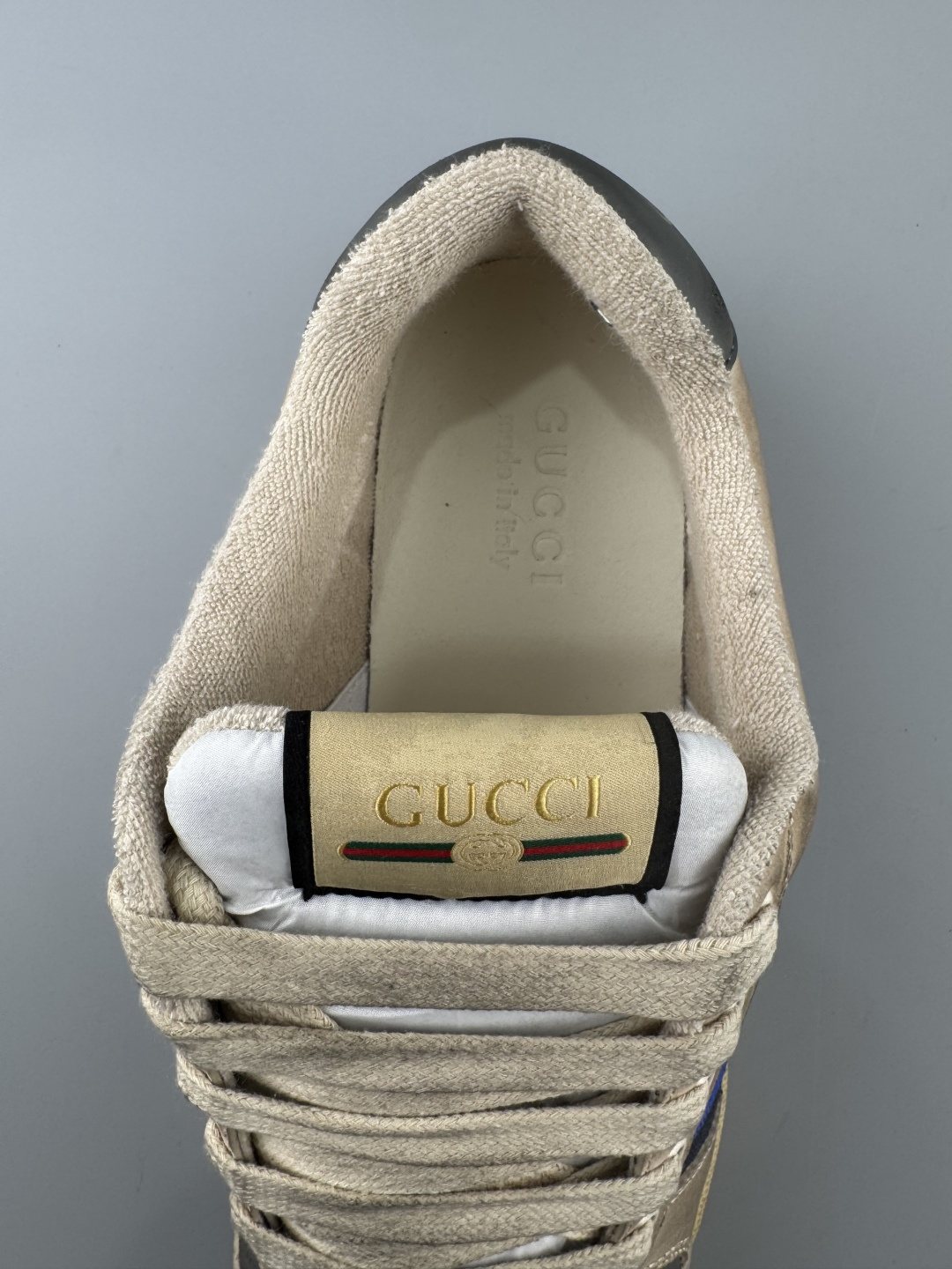 Gucci Beige Stripe Low-Top Sneakers — detail