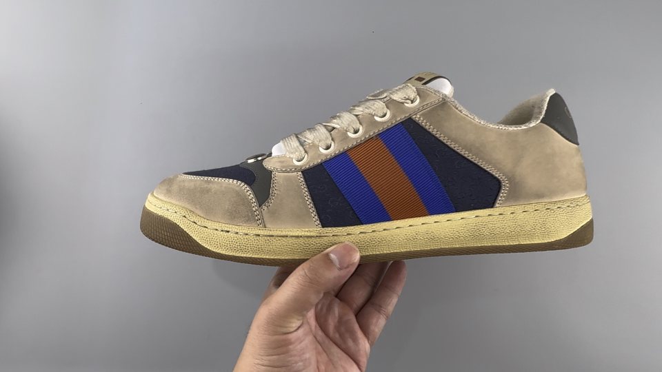 Gucci Beige Stripe Low-Top Sneakers — hero