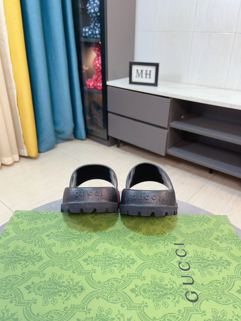 Gucci Green and Red Stripe Slide Sandals — back