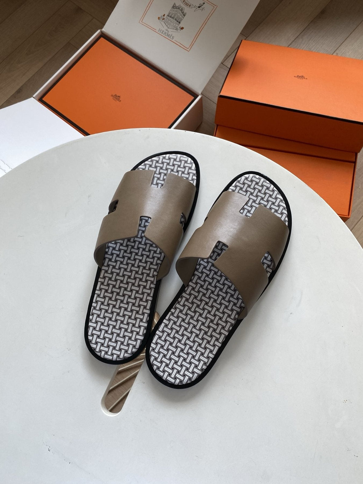Hermès Men's H-Cut Slide Sandals — front