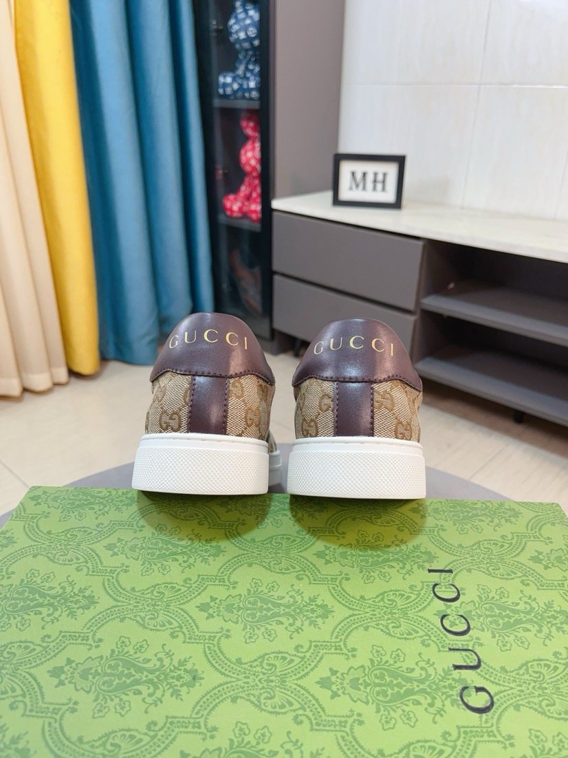 Gucci Monogram Stripe Low-Top Sneakers — front