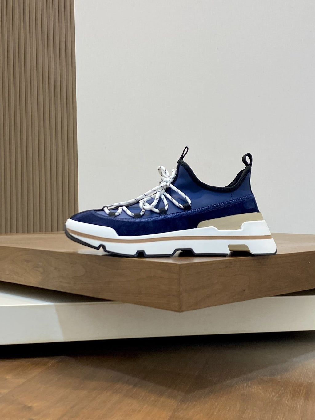 Hermès Bouncing Low-Top Sneakers — side