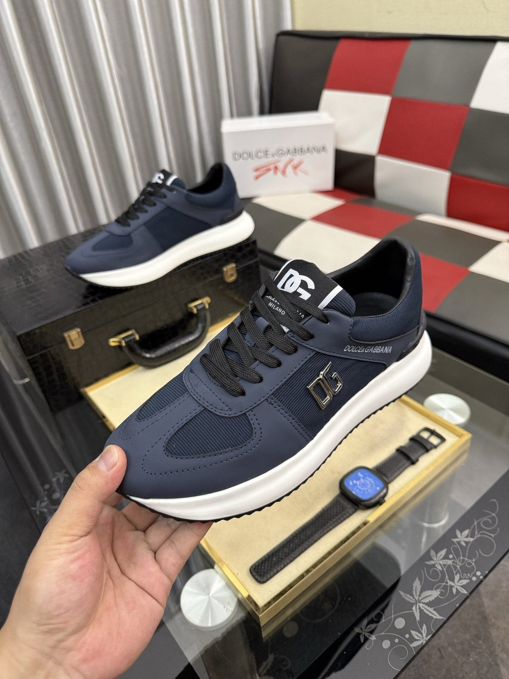 Dolce & Gabbana Metallic DG Logo Low-Top Sneakers — model