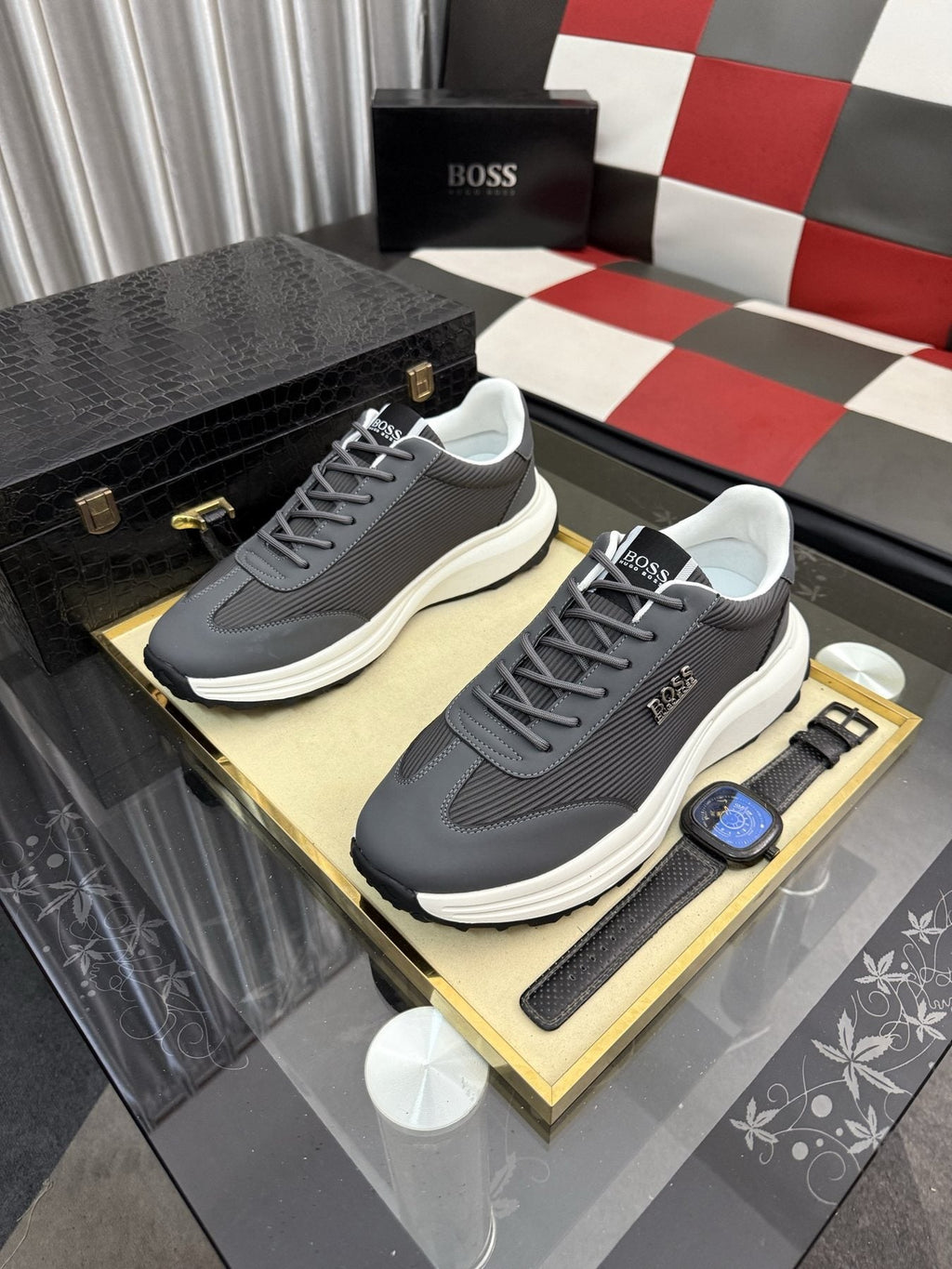 BOSS Mesh-Panel Low-Top Sneakers — front