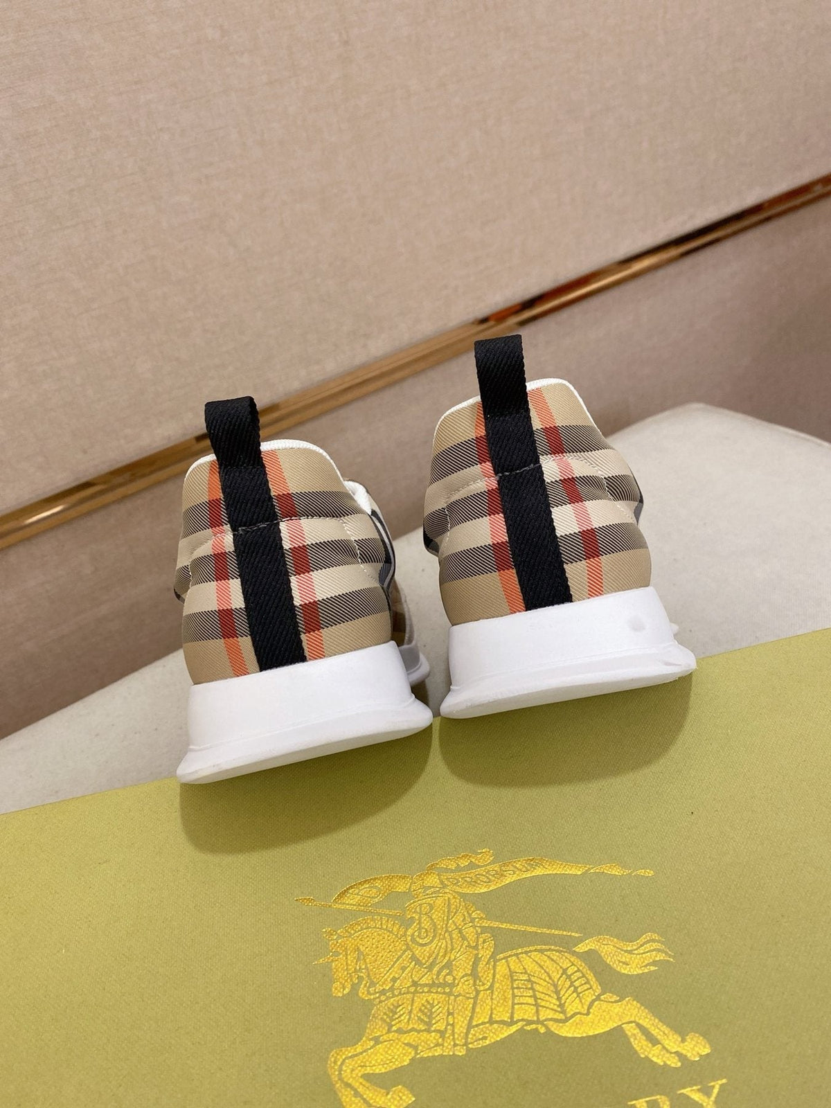 Hermès Gray Plaid Low-Top Sneakers — detail