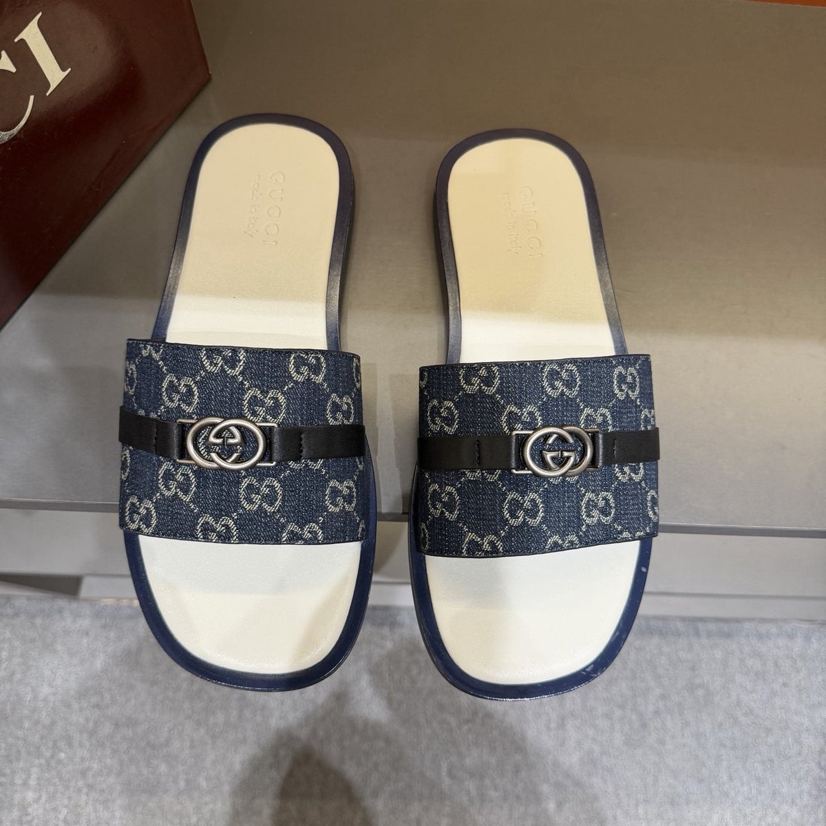 Gucci Beige Patterned Strap Slide Sandals — front