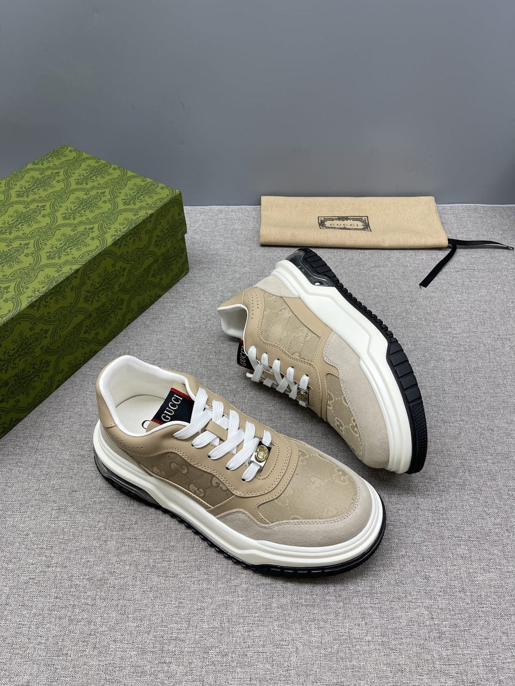 Gucci Men’s Low-Top Lace-Up Sneakers — side