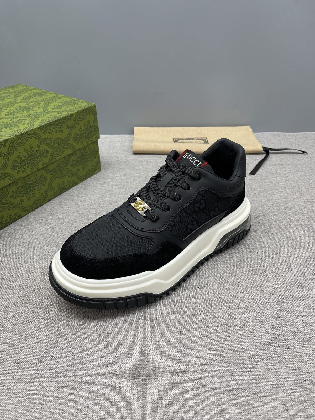 Gucci Men’s Low-Top Lace-Up Sneakers — side
