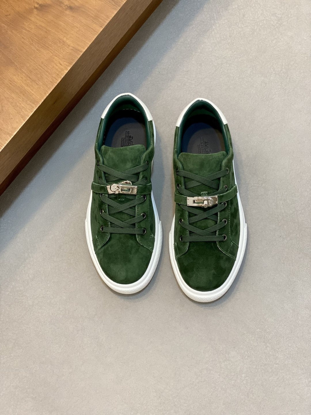 Hermès H-Detail Low-Top Sneakers — front