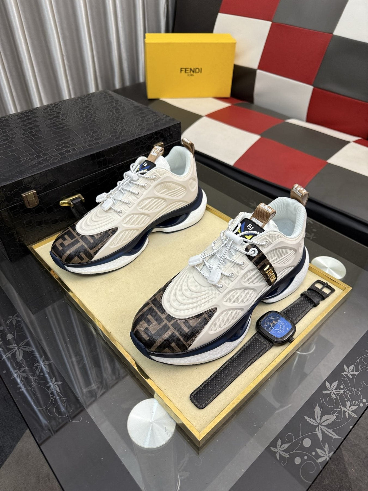 Fendi Patterned Toe Low-Top Sneakers — front