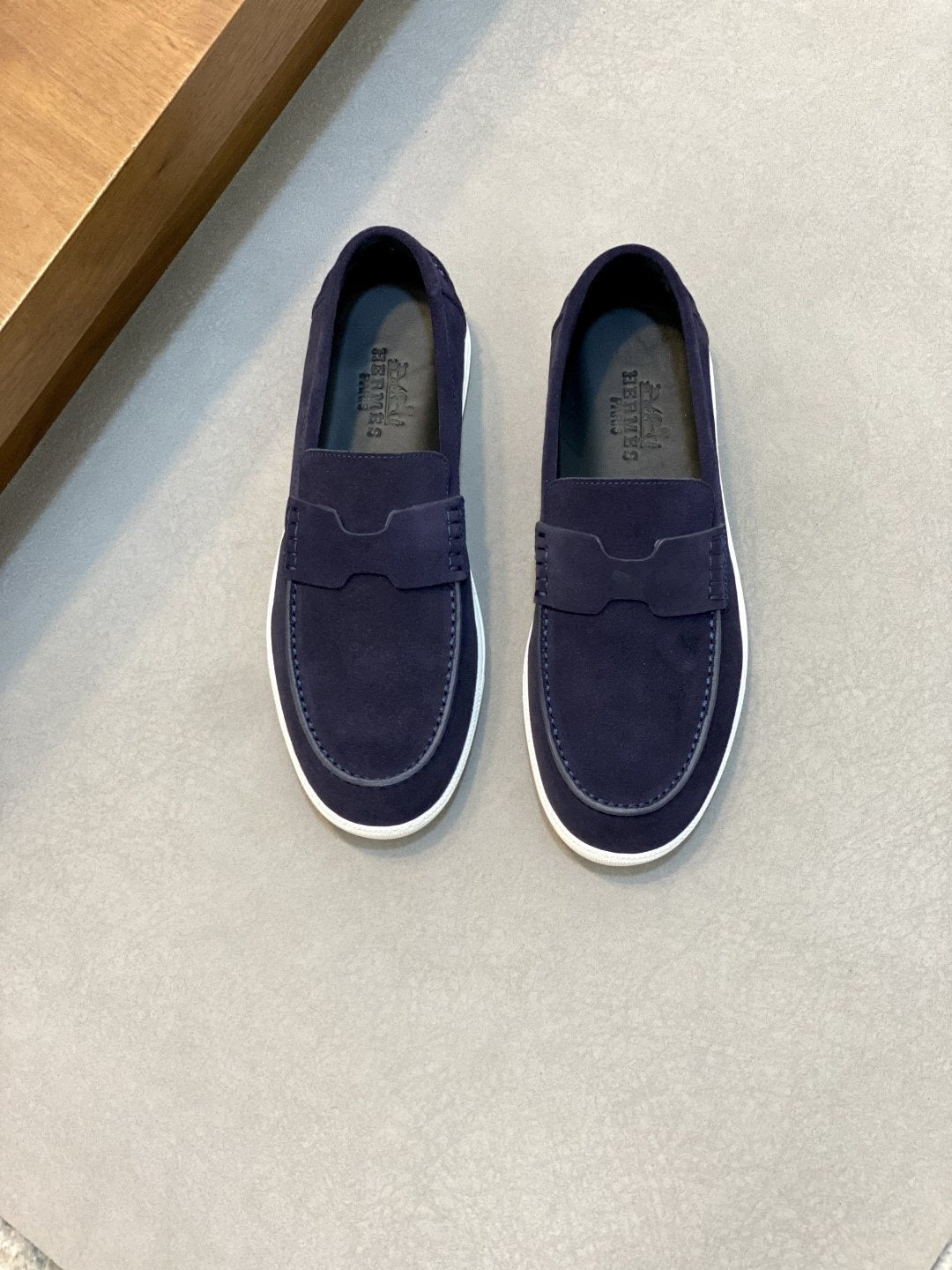 Hermès Contrast Sole Loafers — front