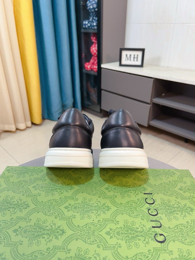 Gucci Low-Top Lace-Up Sneakers — back
