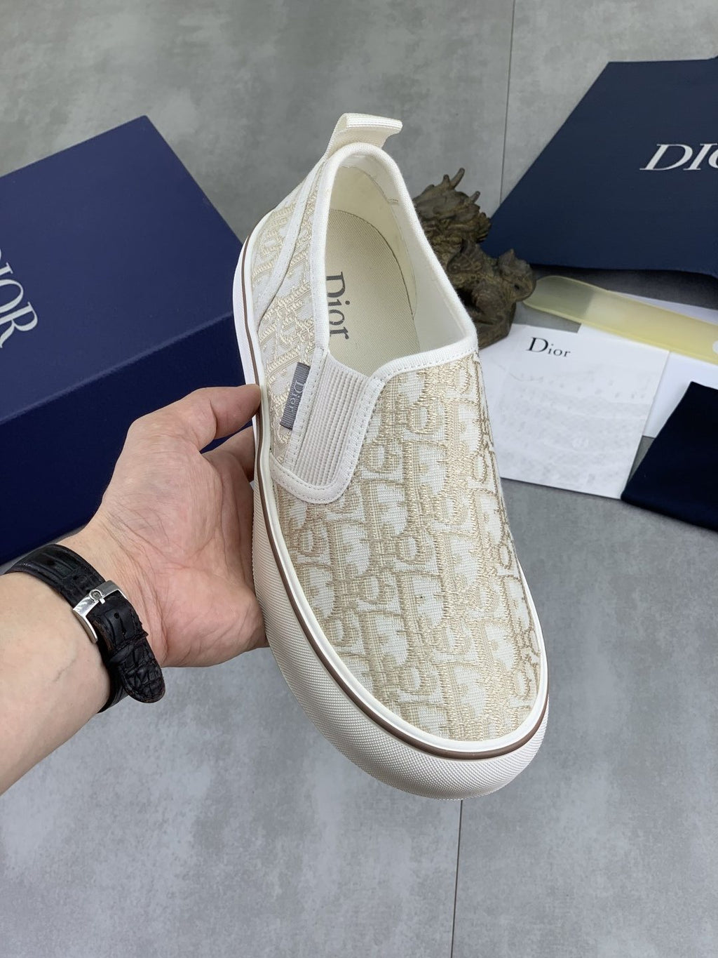 微商相册测试鞋子-Dior Cream Beige Patterned Slip-On Sneakers — front