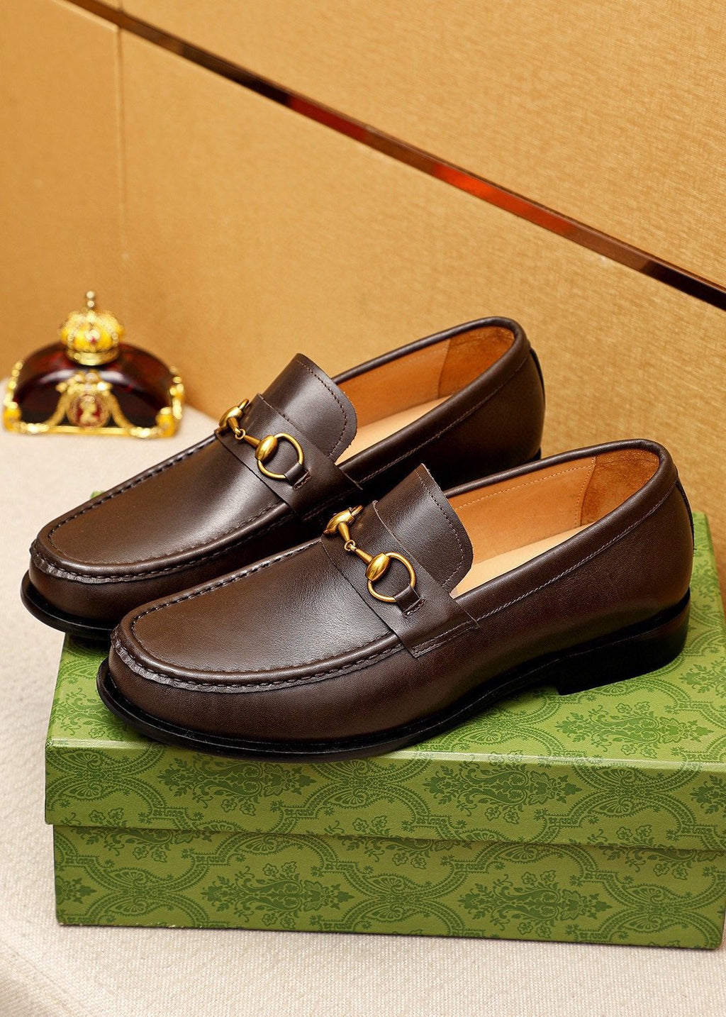 GUCCI Leather Horsebit-Style Loafers — side