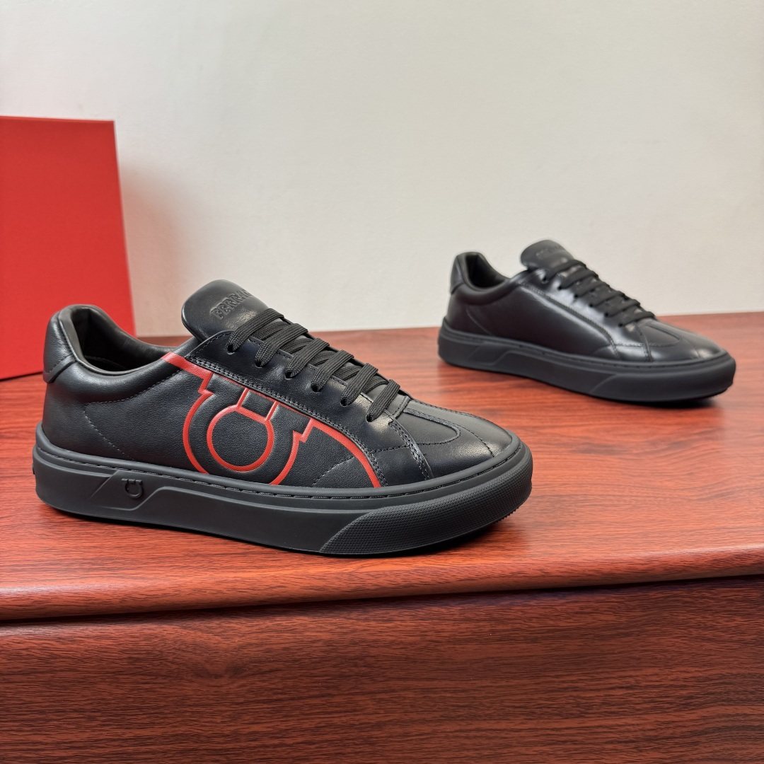 Ferragamo Gancini Low-Top Sneakers — front