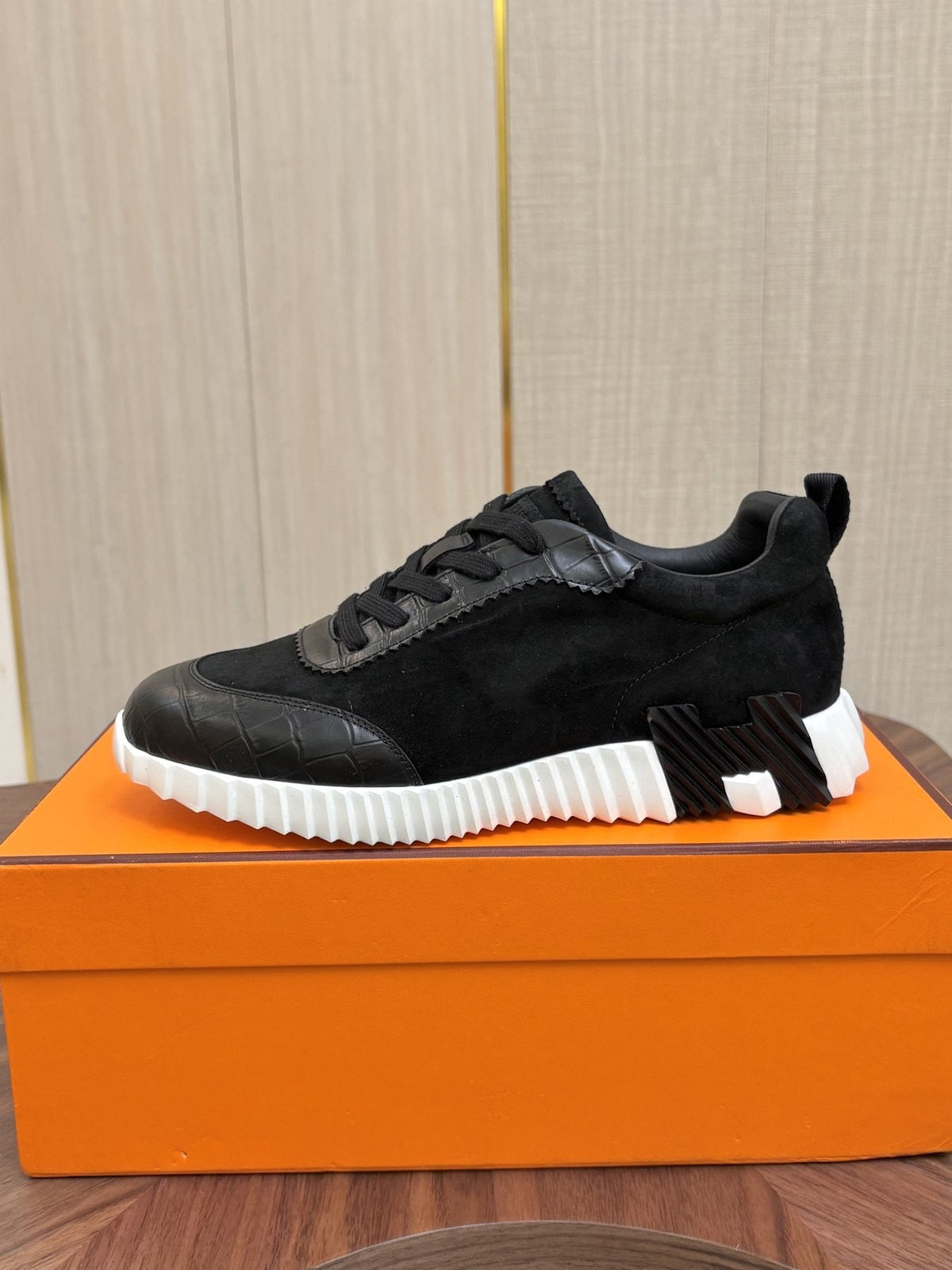 Hermes Paneled Low-Top Sneakers — front