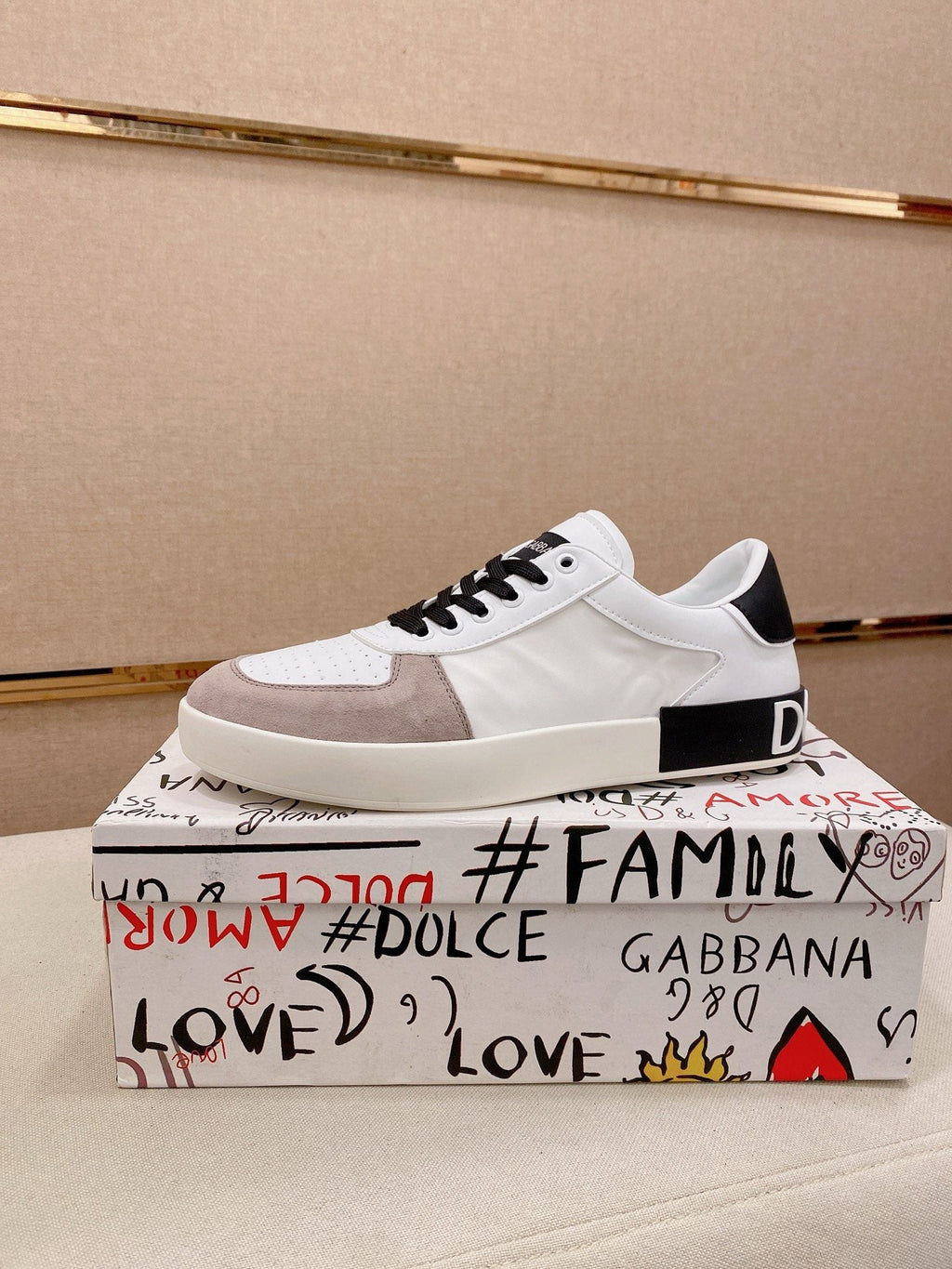 Dolce & Gabbana Contrast Low-Top Sneakers — hero