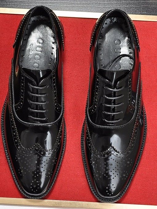 Gucci Glossy Brogue Oxford Shoes — hero