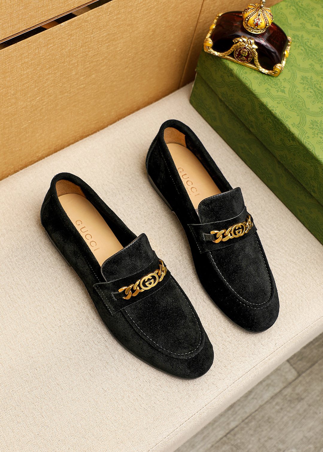 GUCCI Chain Detail Loafers — front