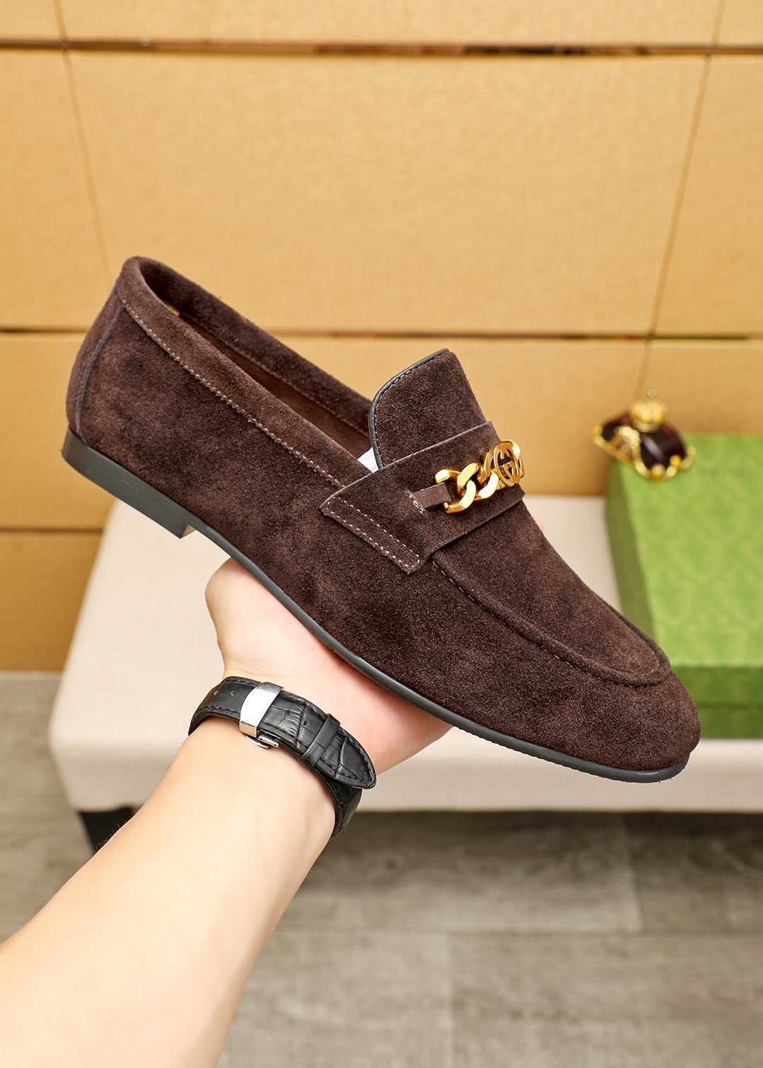 GUCCI Chain Detail Loafers — side