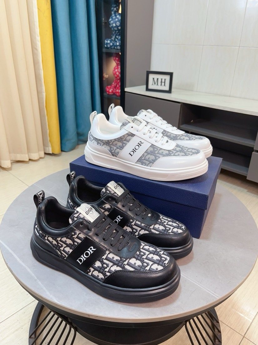 Dior Patterned Low-Top Sneakers — side