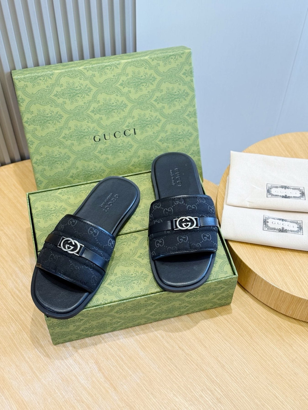 Gucci Interlocking G Stripe Slide Sandals — front
