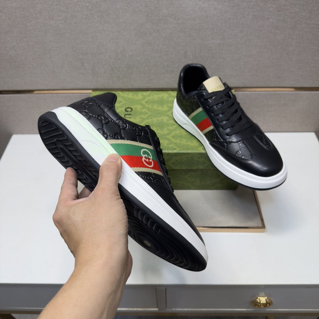Gucci Green-Red Stripe Low-Top Sneakers — detail