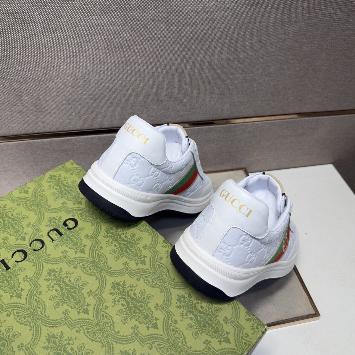 Gucci Green-Red Stripe Low-Top Sneakers — back